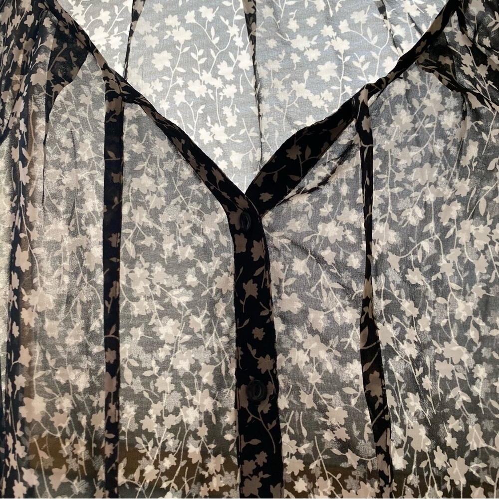 OLD NAVY • Semi-Sheer Floral Long Sleeve Top - Size L - Picture 2 of 16